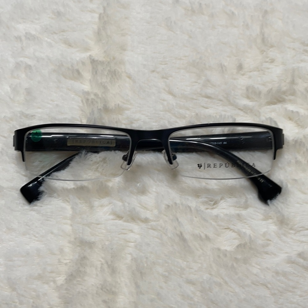 Men’s glasses